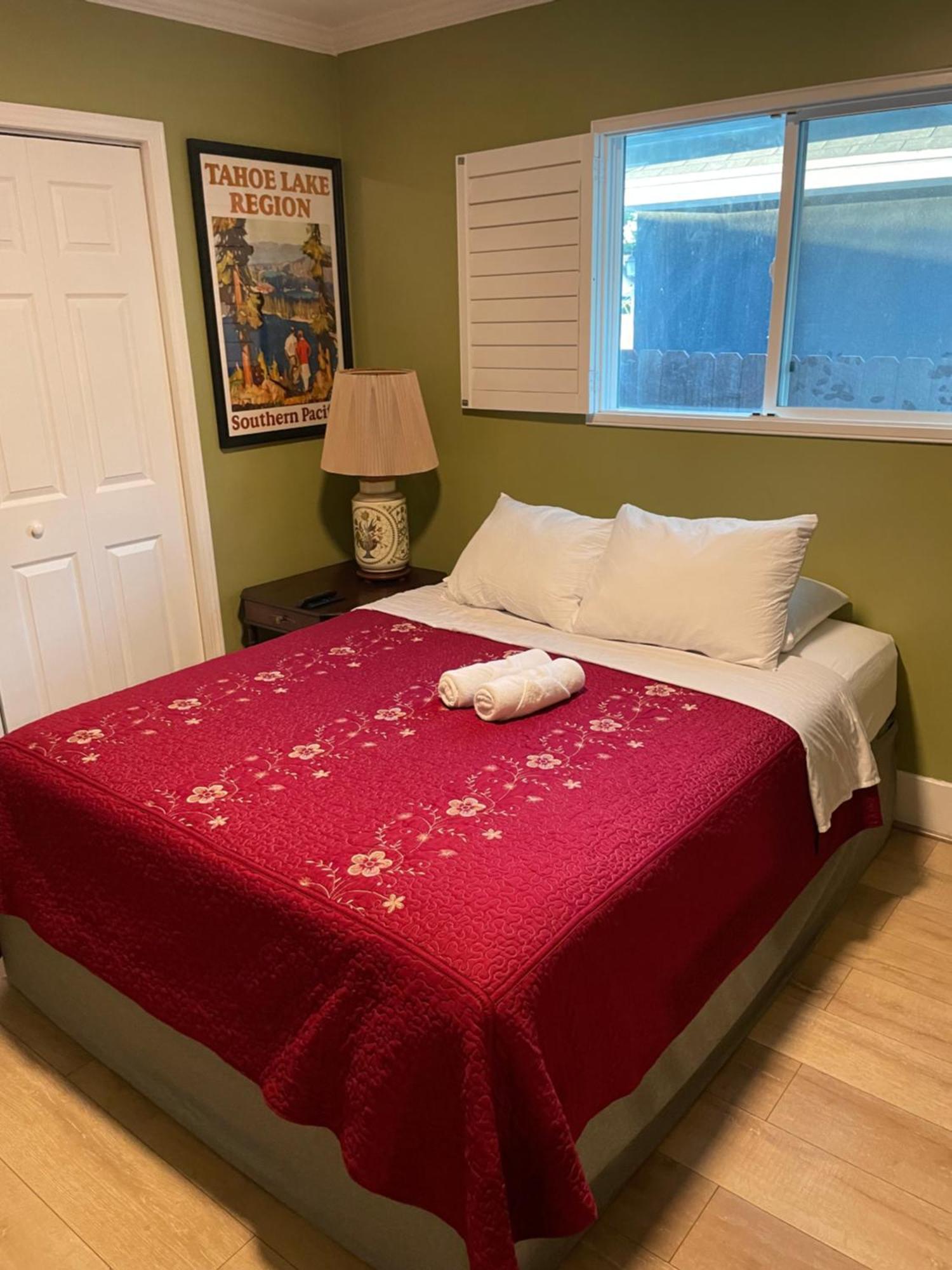 Private La Bedroom W Private Half-Bathroom - Ac - Wifi - Private Fridge -Smart Tv Los Angeles Luaran gambar